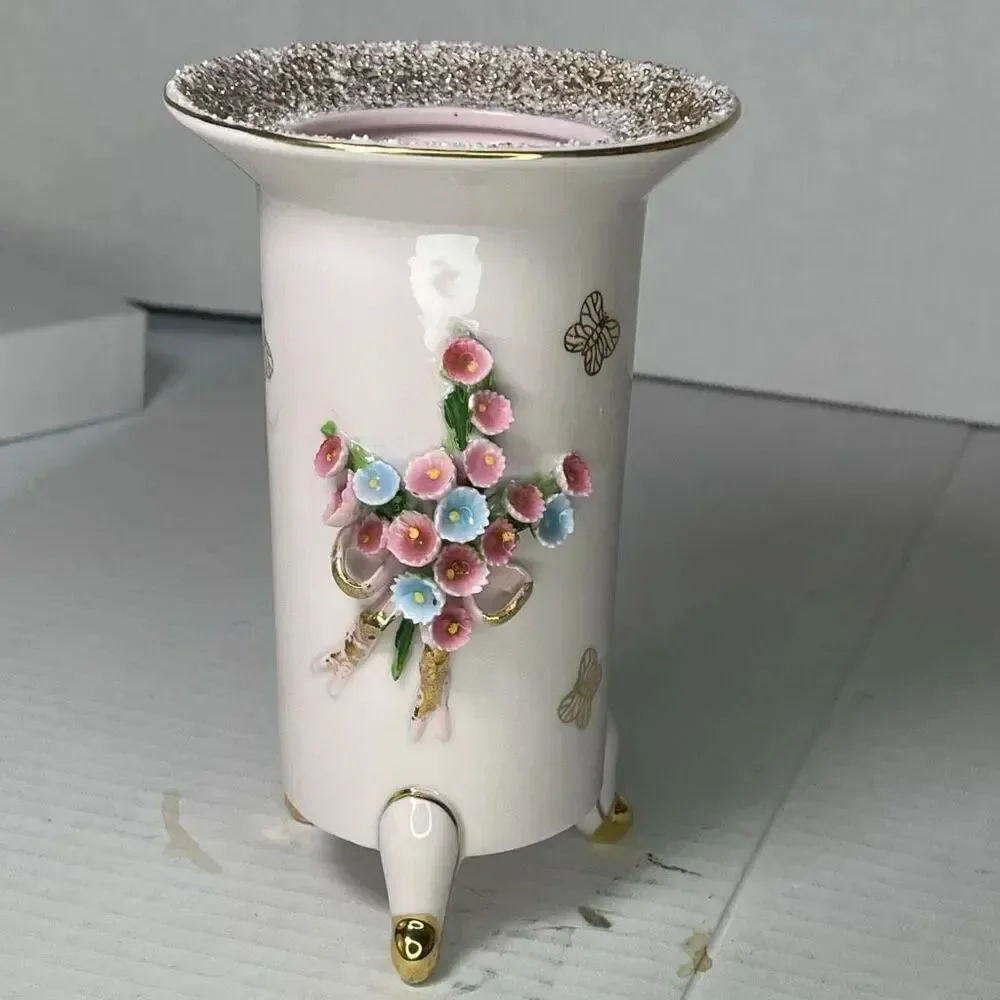 VTG Lefton China pink porcelain bud vase applied high -relief flowers. 6”